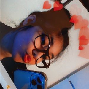 Meet your Posher, Arlette